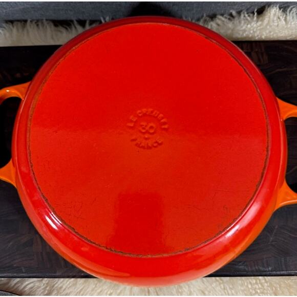 Le Crueset Signature Brasier in Flame 3.5 Quart with Box - Picture 7 of 10